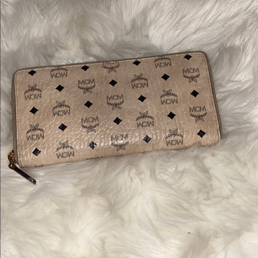 MCM wallet
